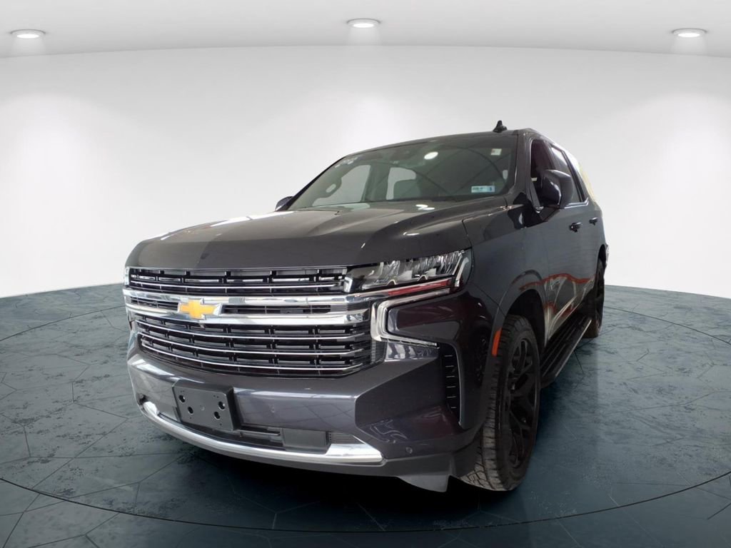 Used 2023 Chevrolet Tahoe LT w/ Luxury Package image 5