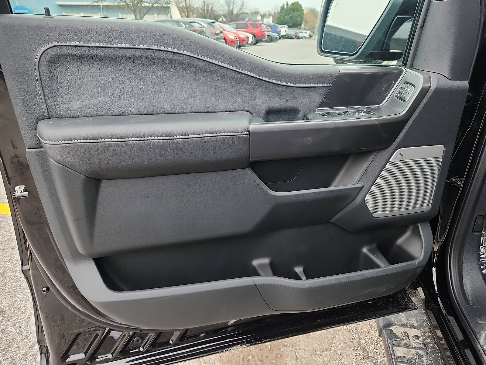 New 2026 Ford F150 Lariat w/ Equipment Group 501A Mid image 8