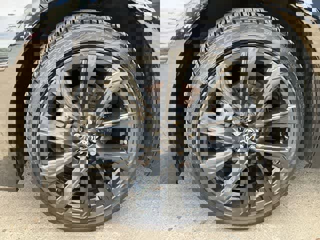 Used 2023 Toyota Corolla SE w/ Carpet Mat Package (TMS) image 12