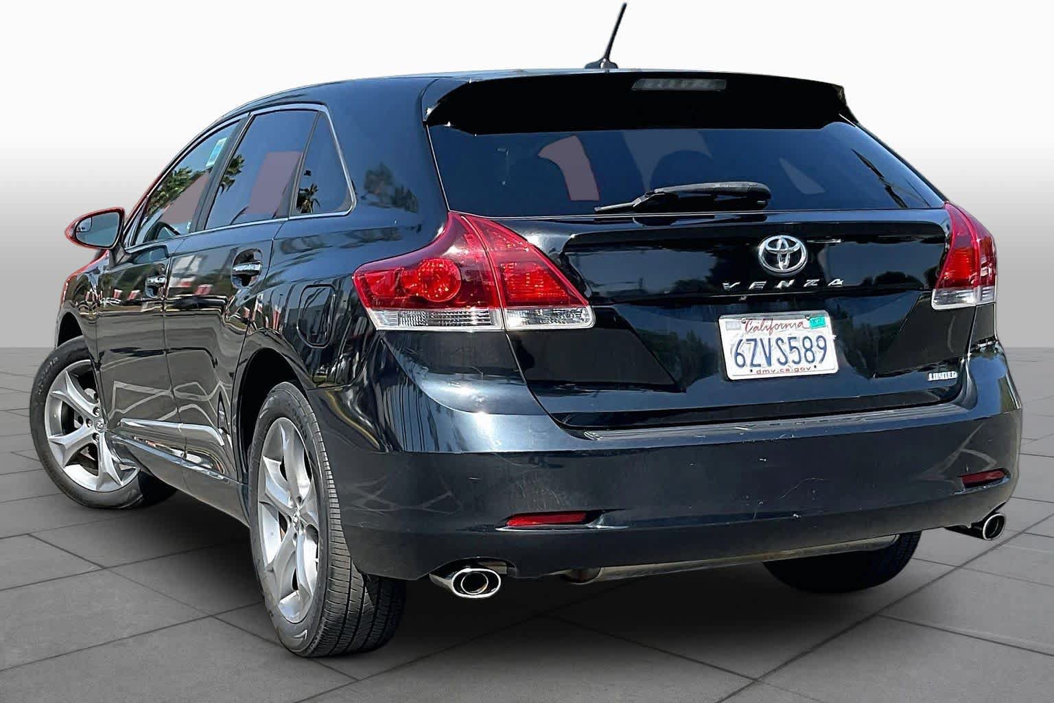 Used 2013 Toyota Venza Limited w/ Tow Prep Pkg FWD image 11