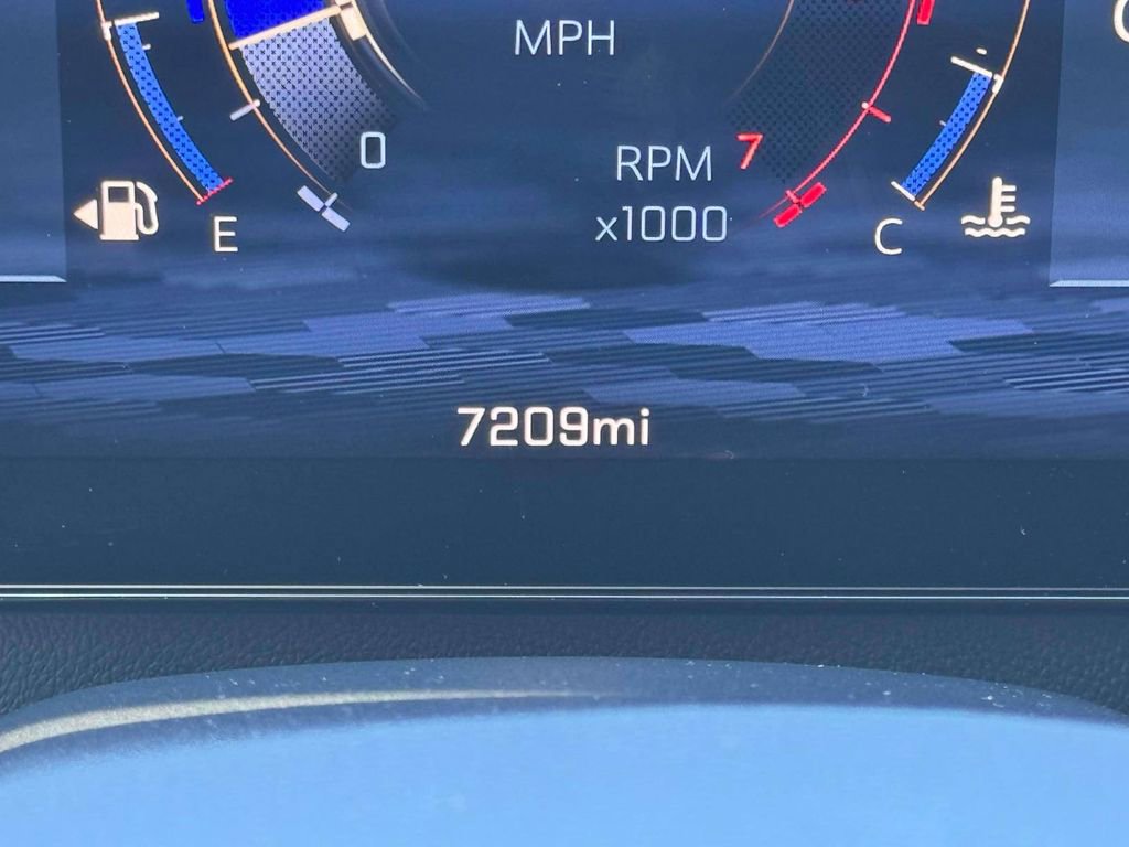 Used 2026 Chevrolet Traverse LT AWD/4WD image 28