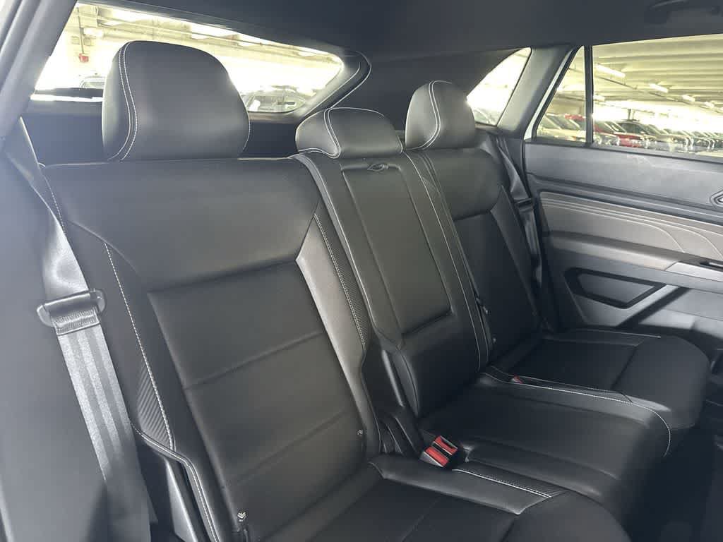 Used 2023 Volkswagen Atlas Cross Sport SE FWD image 24