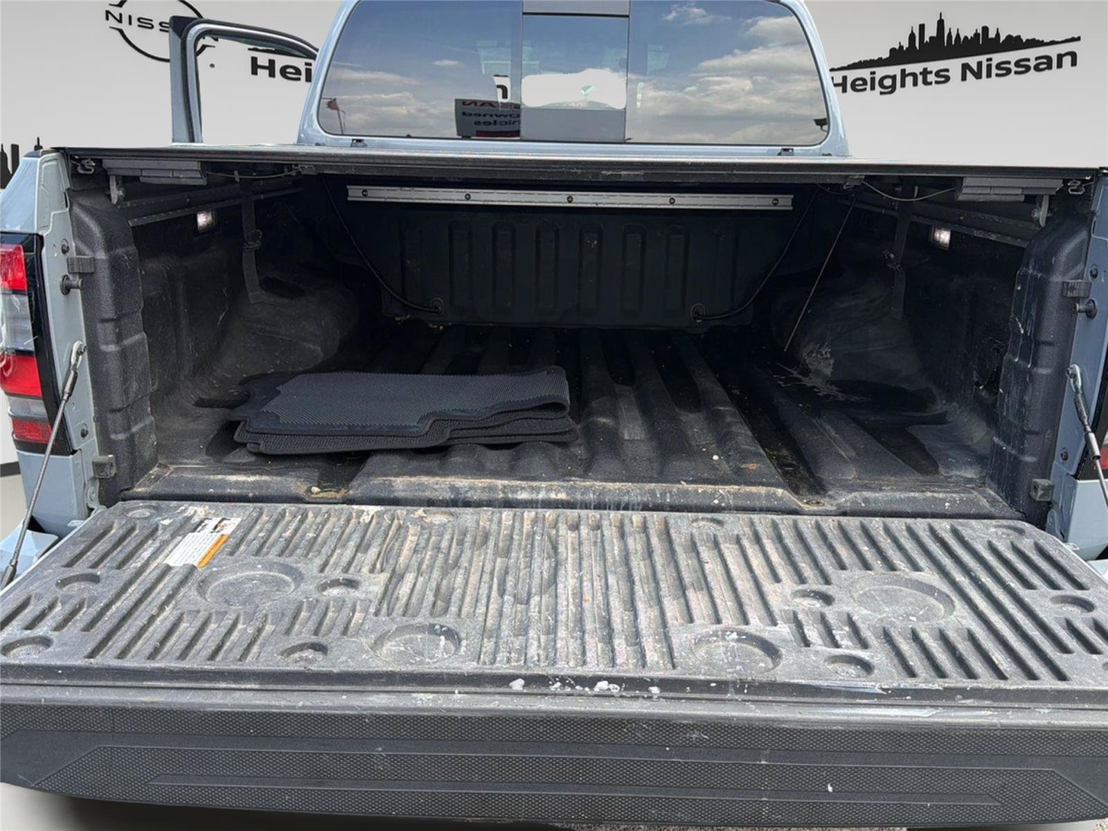 Used 2023 Nissan Frontier PRO-4X w/ Pro Convenience Package AWD/4WD image 28