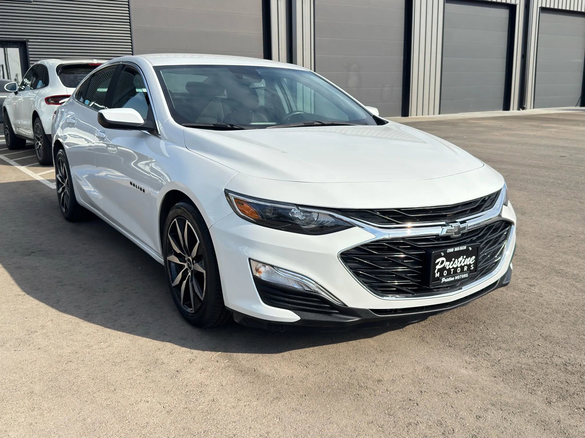 Used 2022 Chevrolet Malibu RS image 3