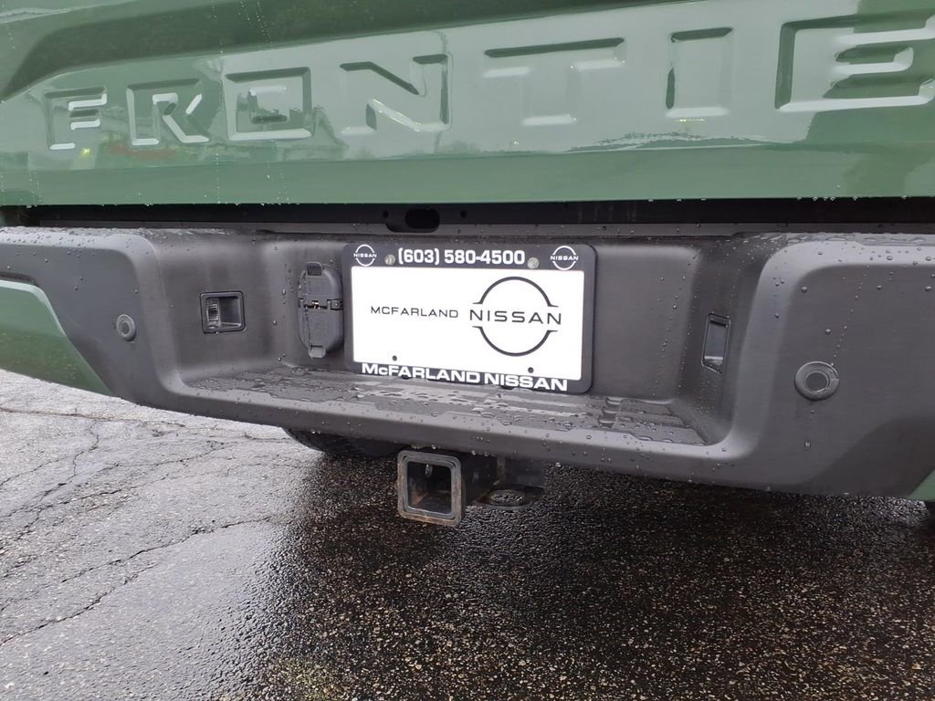Used 2022 Nissan Frontier SV w/ SV Premium Package image 10