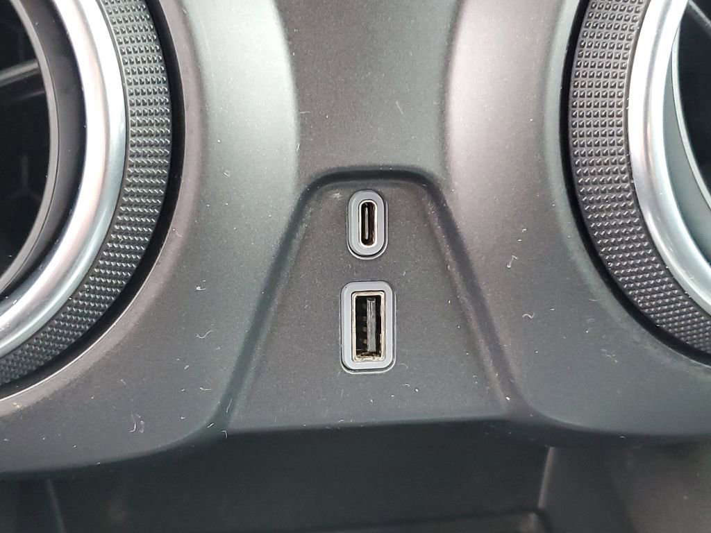 Used 2021 Chevrolet Blazer LT image 19