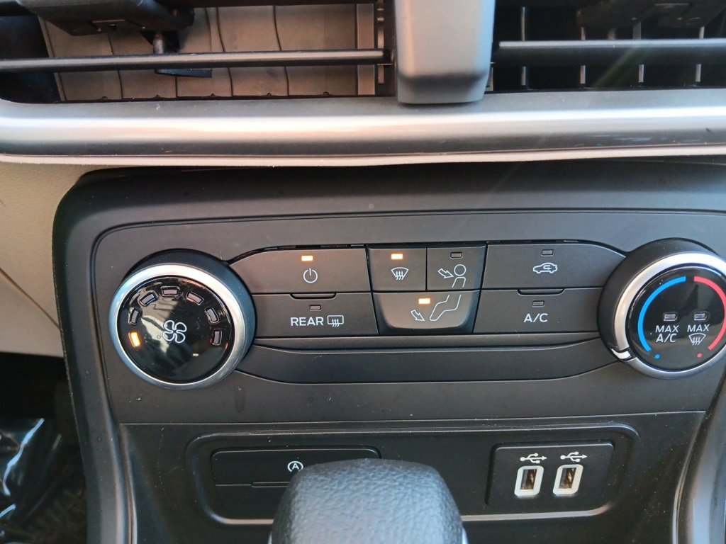 Used 2022 Ford EcoSport S image 11