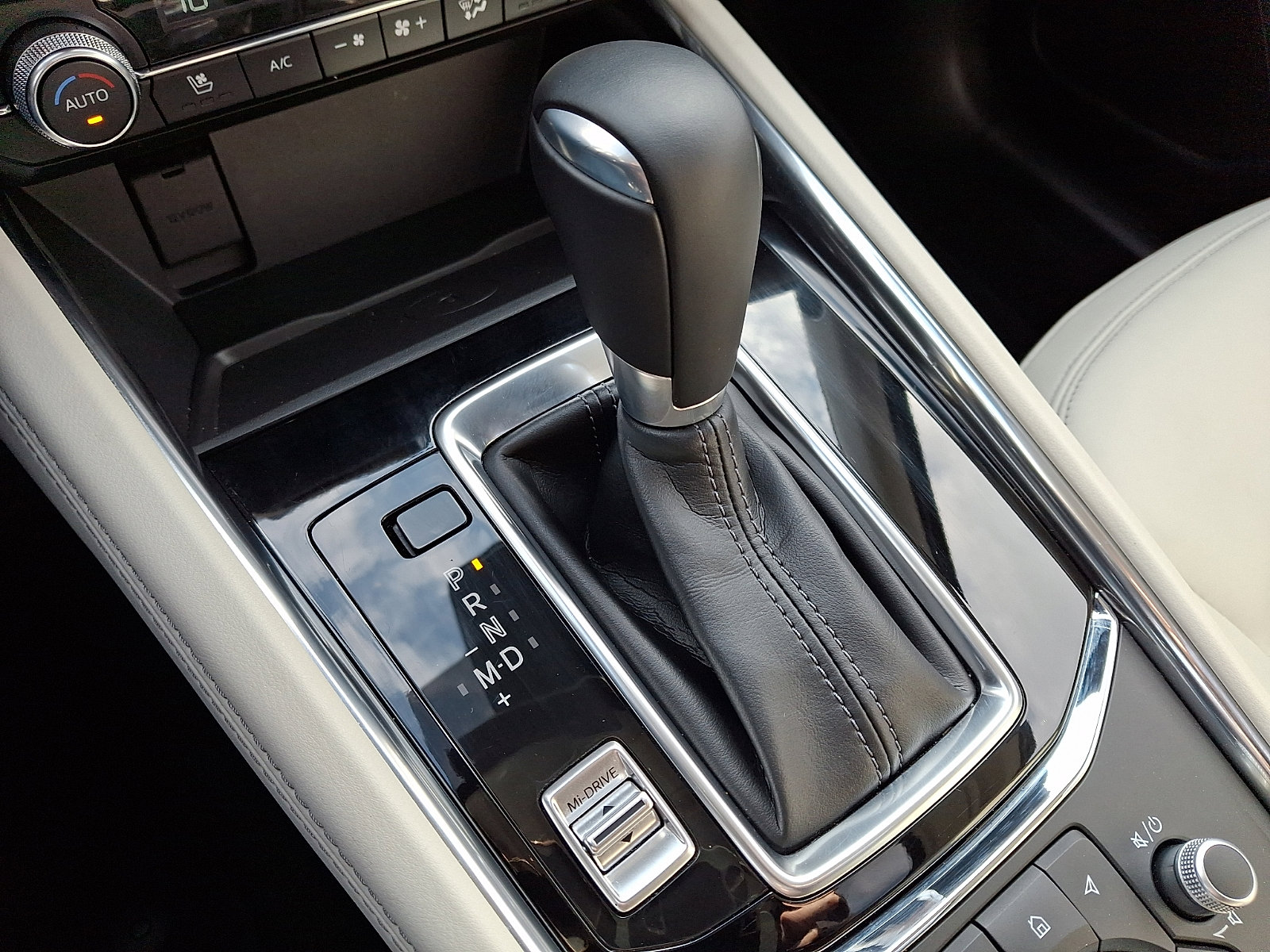 Certified 2025 MAZDA CX-5 AWD 2.5 S w/ Premium Plus Pkg image 15