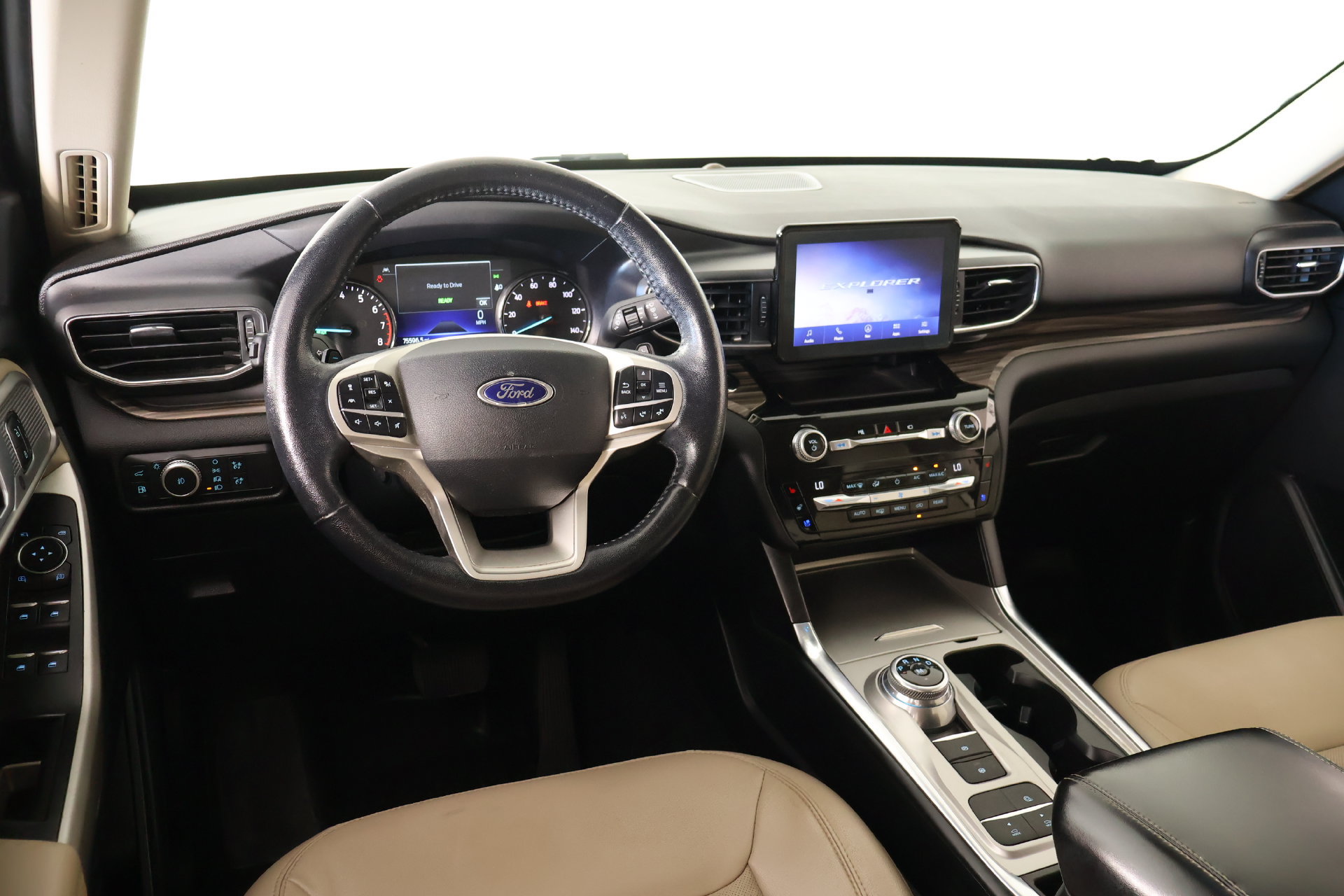 Used 2021 Ford Explorer Limited w/ Hybrid Equipment Group 310A RWD image 2