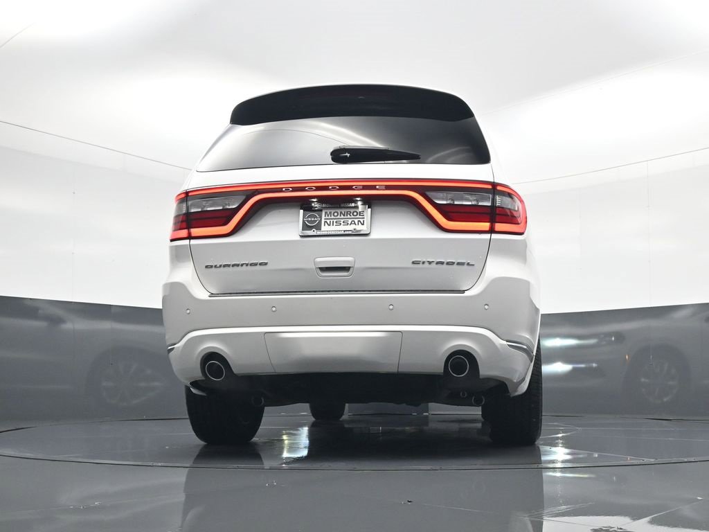 Used 2021 Dodge Durango Citadel w/ Premium Entertainment Group image 25