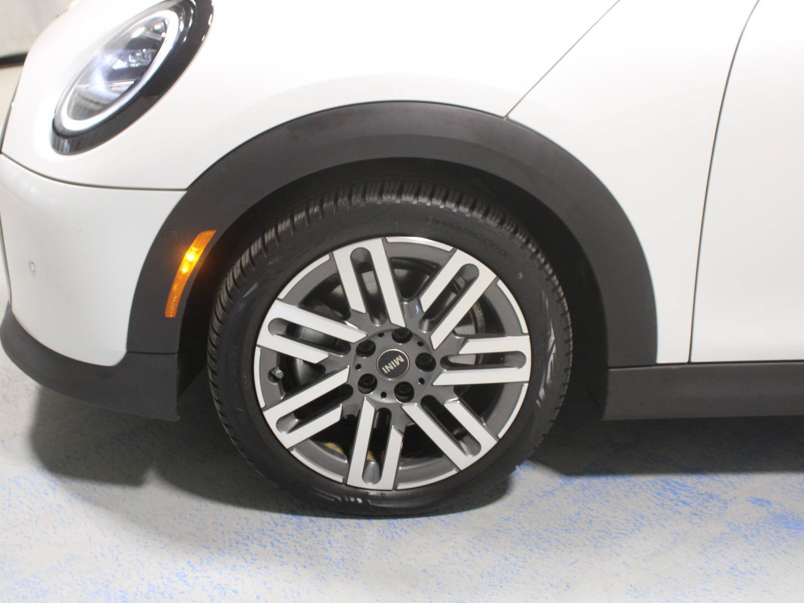 Certified 2026 MINI Cooper S FWD image 30