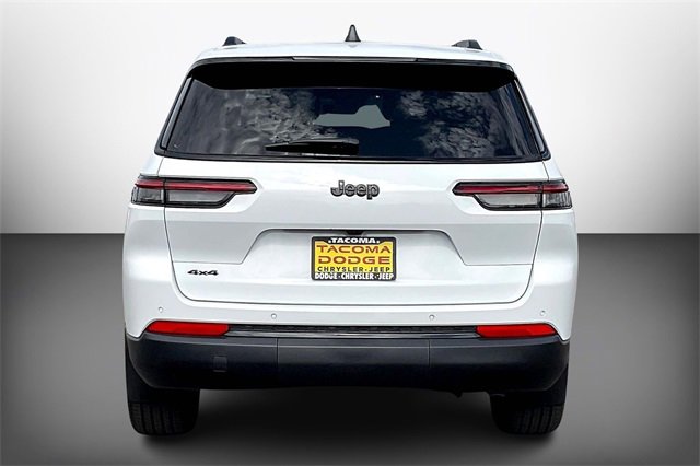 New 2025 Jeep Grand Cherokee L Altitude image 4