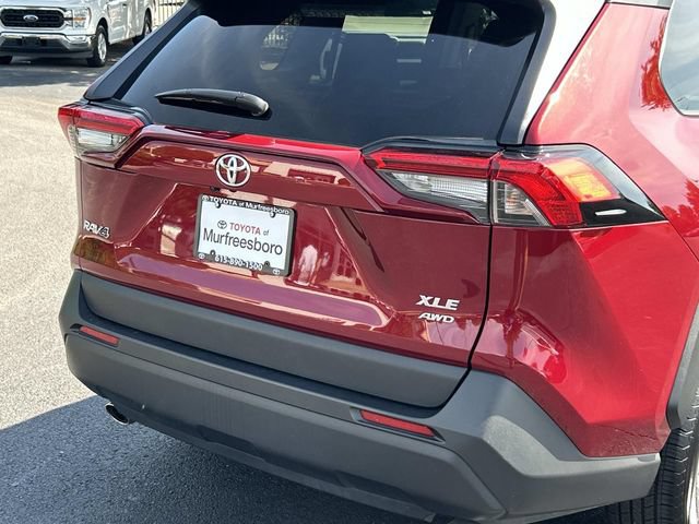 Used 2025 Toyota RAV4 XLE AWD/4WD image 11