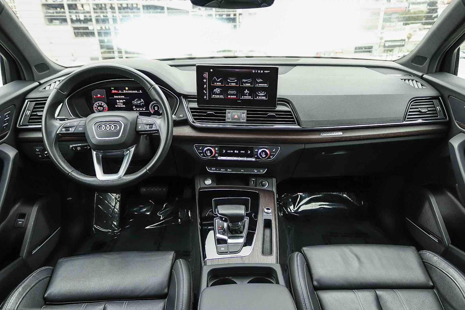 Used 2023 Audi Q5 2.0T Premium Plus w/ Premium Plus Package AWD/4WD image 16