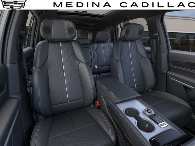 New 2026 Cadillac Vistiq Luxury AWD/4WD image 17