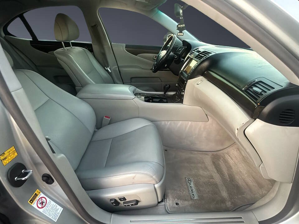 Used 2007 Lexus LS 460 RWD image 10