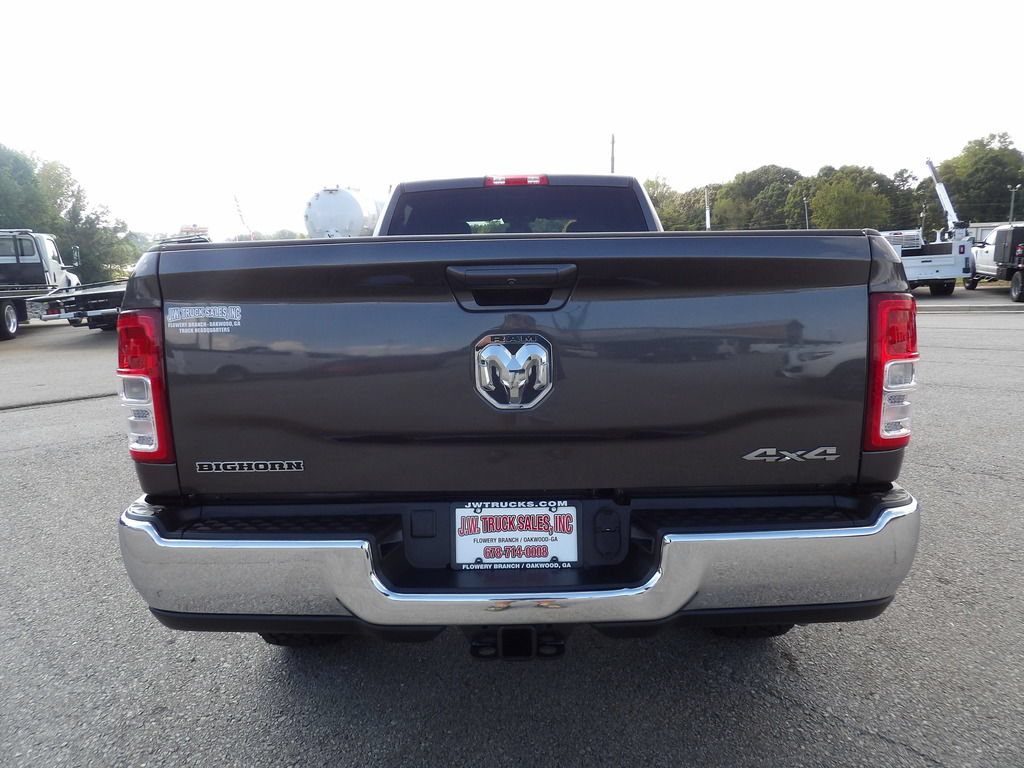 Used 2022 RAM 3500 Big Horn AWD/4WD image 6