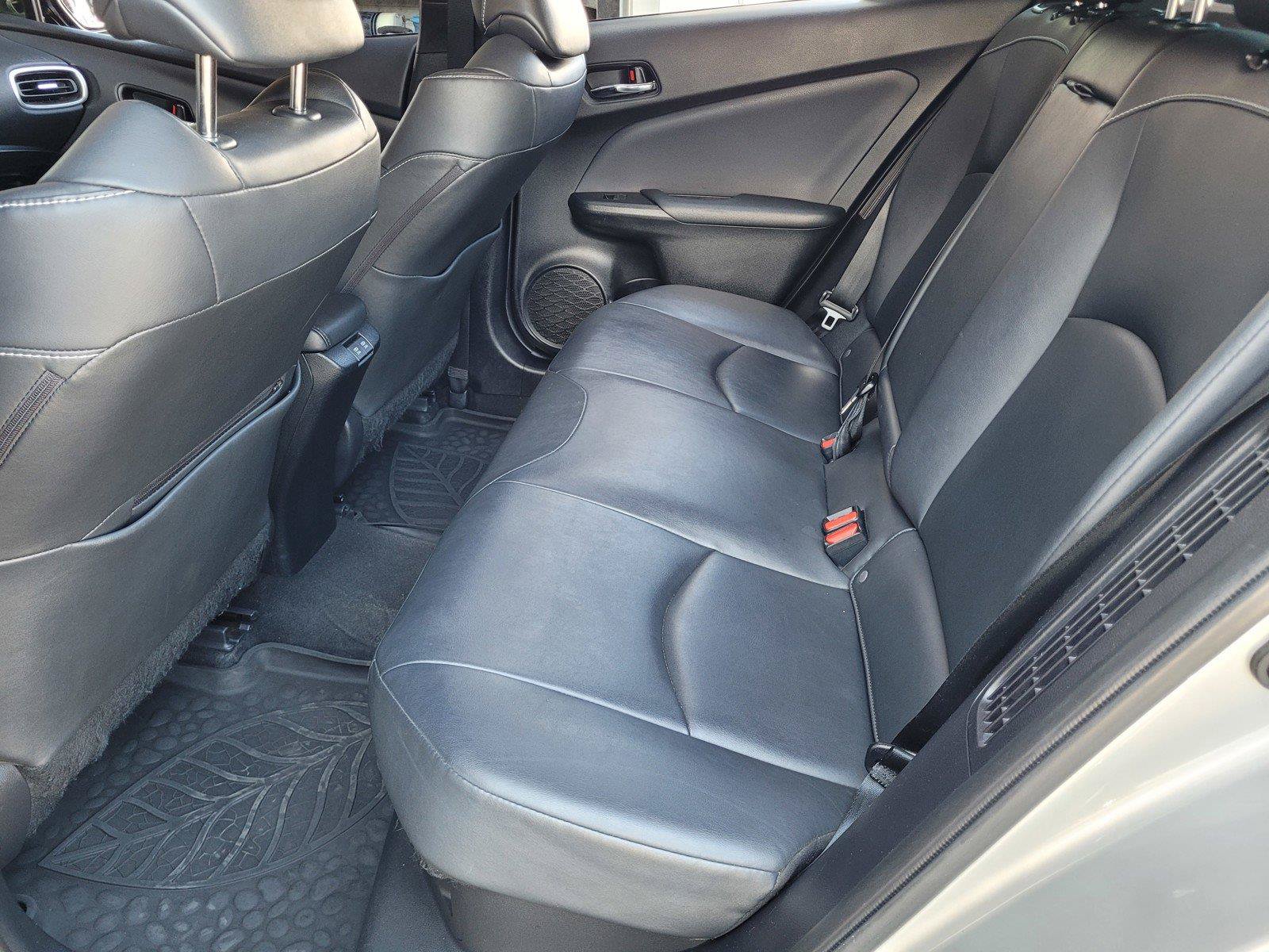 Used 2020 Toyota Prius Prime XLE FWD image 18