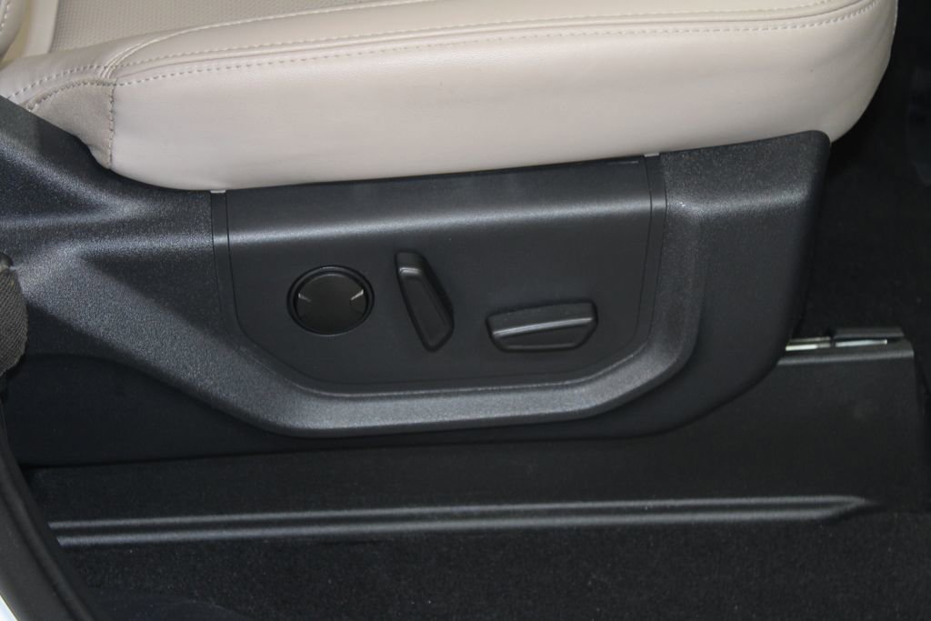 Used 2024 Ford Expedition Max XLT image 31