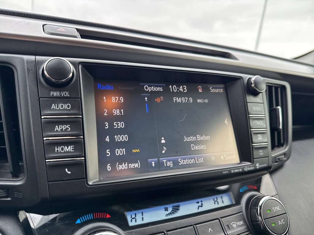 Used 2018 Toyota RAV4 Limited image 22