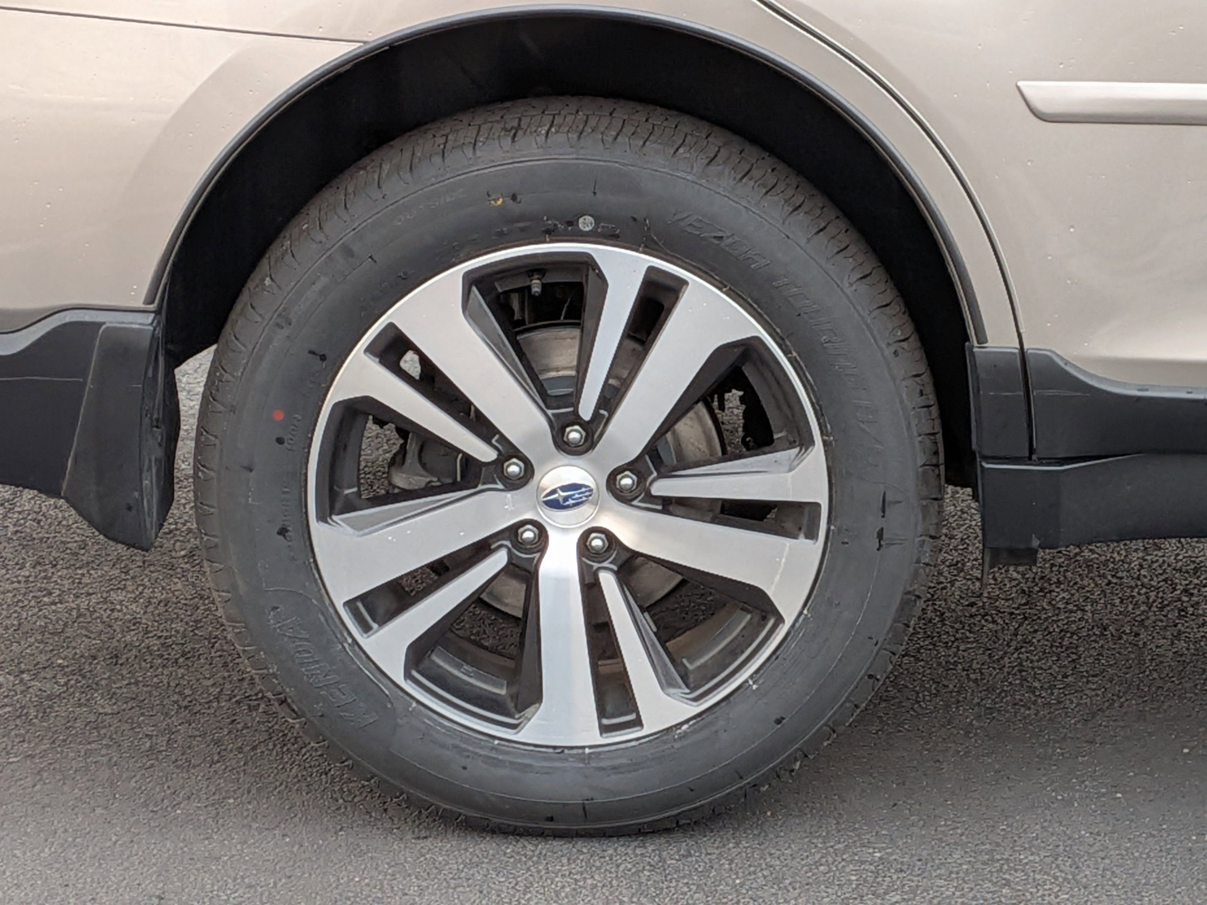 Used 2019 Subaru Outback 2.5i Limited w/ Popular Package #2 image 10