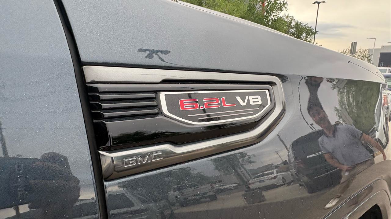 Used 2020 GMC Sierra 1500 AT4 w/ AT4 Premium Package AWD/4WD image 4