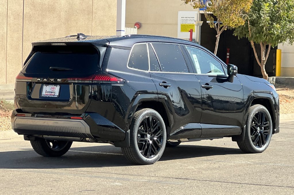 New 2026 Toyota RAV4 XSE w/ Panoramic Sun Roof Package AWD/4WD image 4