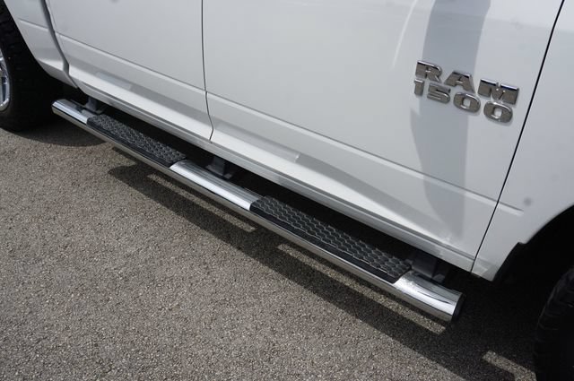 Used 2018 RAM 1500 Express w/ Express Value Package AWD/4WD image 17