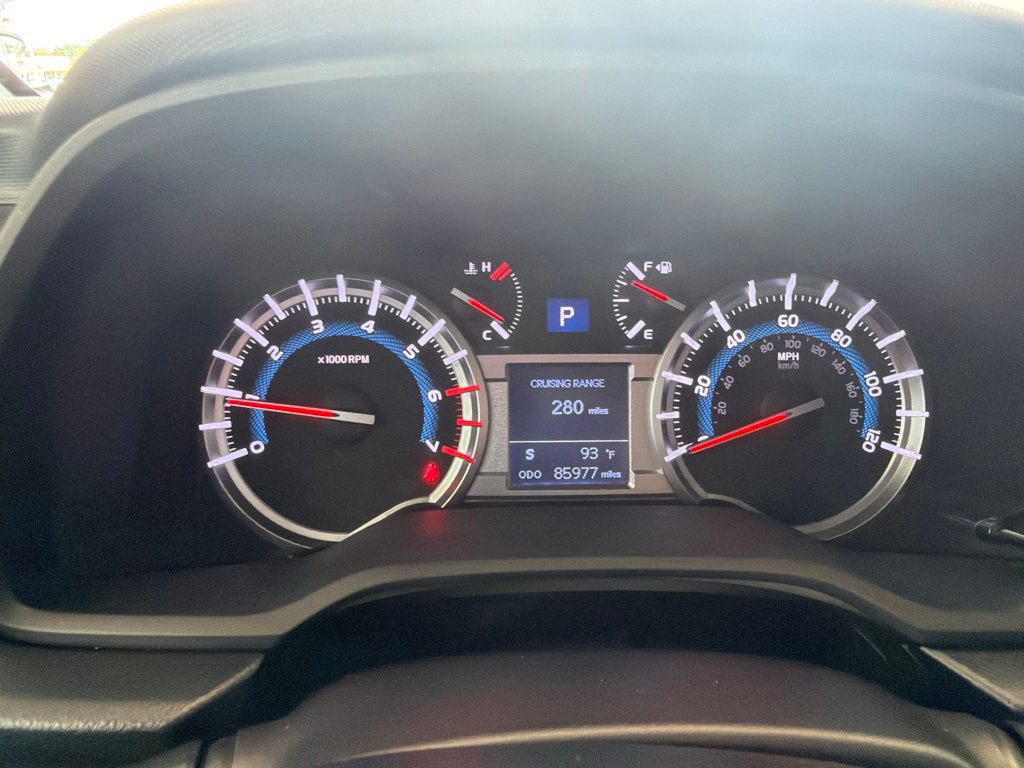 Certified 2018 Toyota 4Runner TRD Off-Road Premium w/ TRD Performance Package AWD/4WD image 10