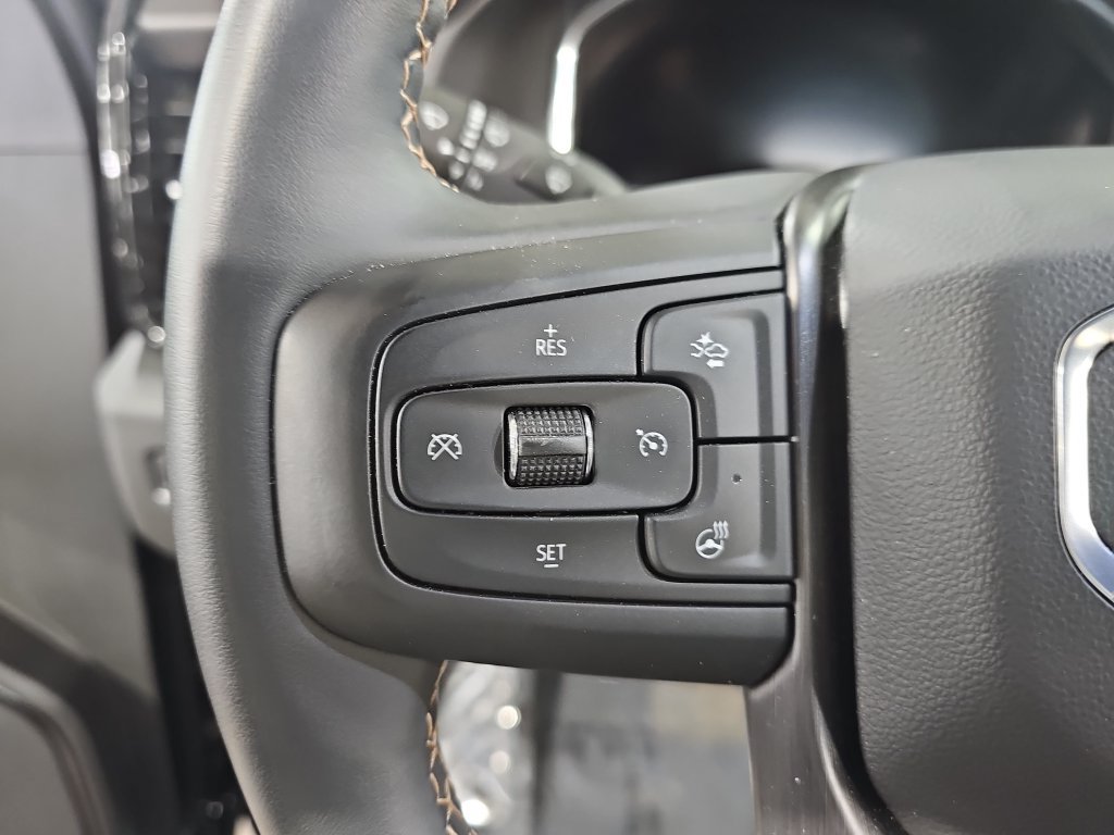 Used 2026 GMC Sierra 2500 AT4 w/ AT4 Premium Plus Package AWD/4WD image 21
