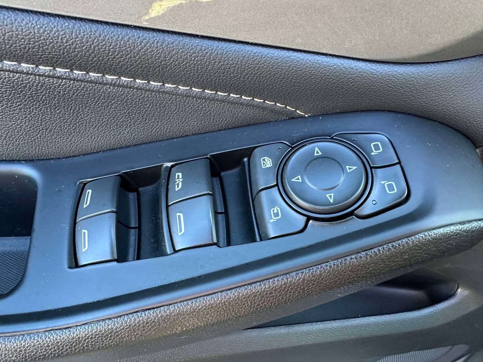 Certified 2023 Chevrolet Traverse LT w/ LT Premium Package image 18