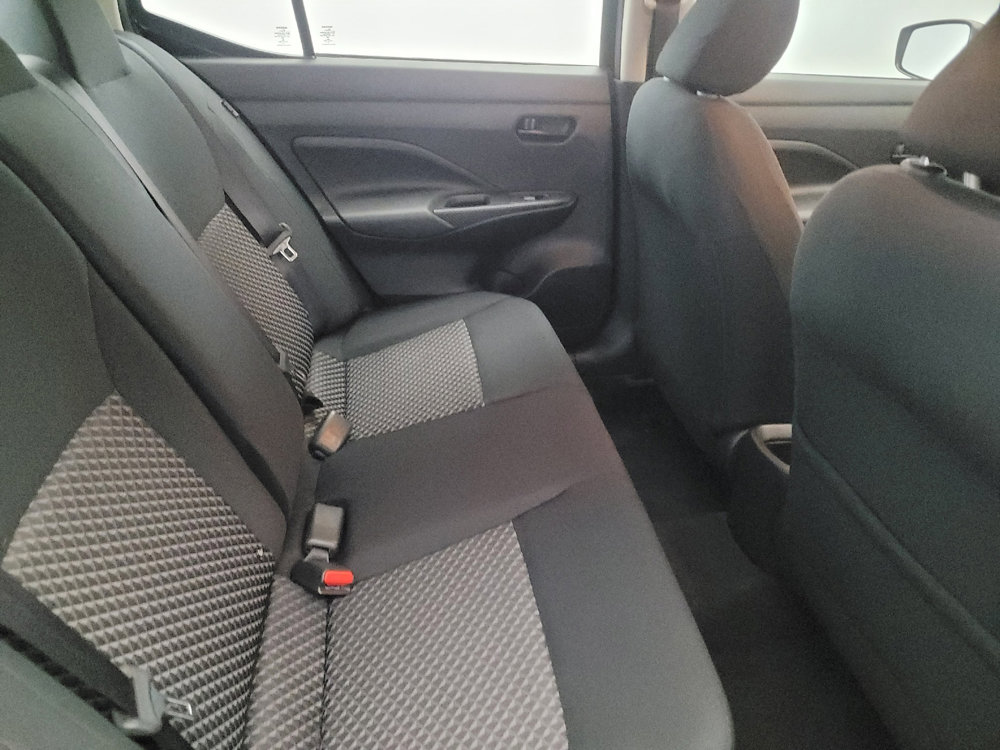 Used 2020 Nissan Versa S image 19