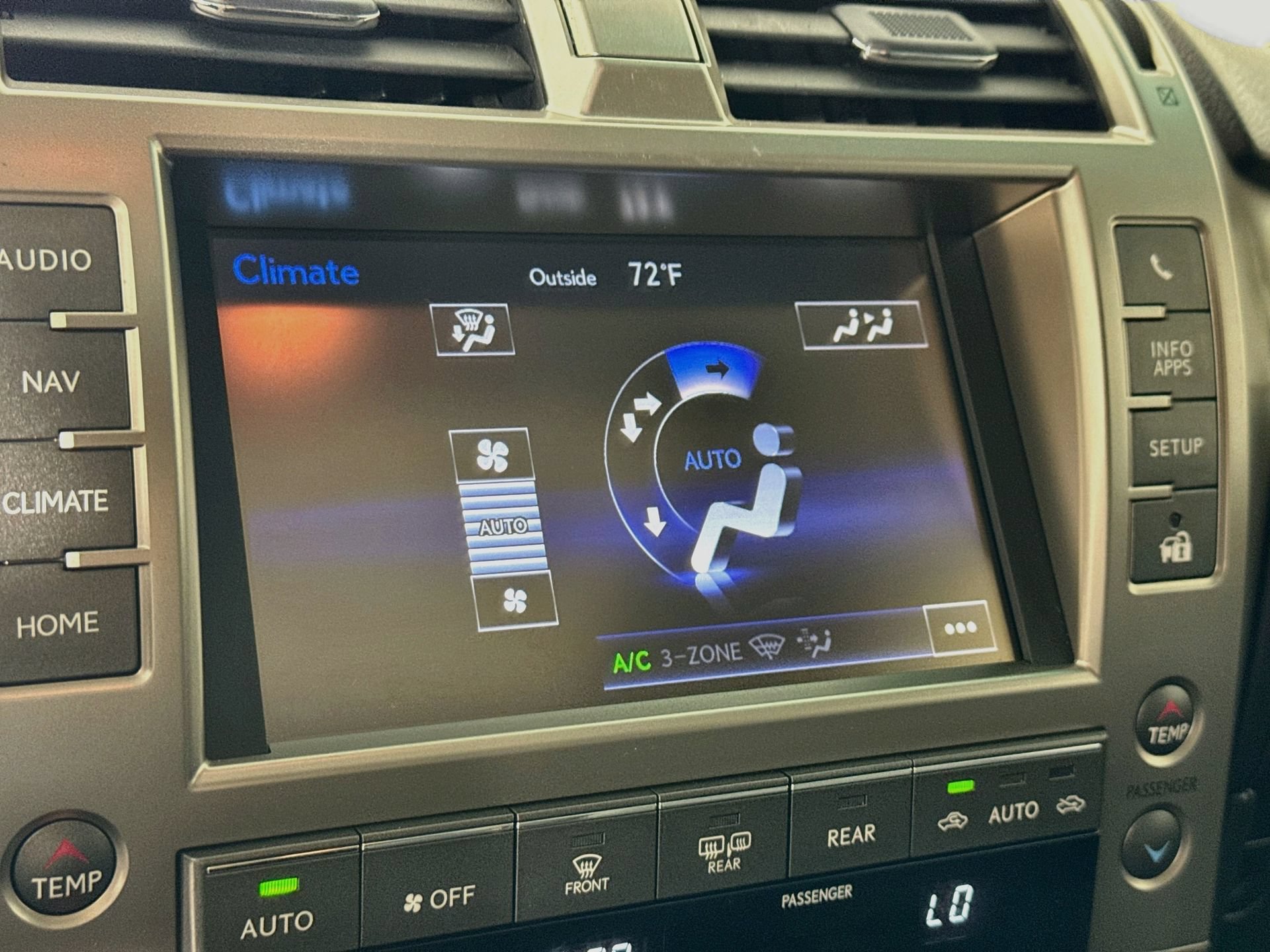 Used 2019 Lexus GX 460 Premium AWD/4WD image 17