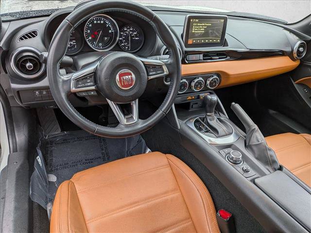 Used 2020 FIAT 124 Spider Lusso w/ Navigation & Sound Group RWD image 16