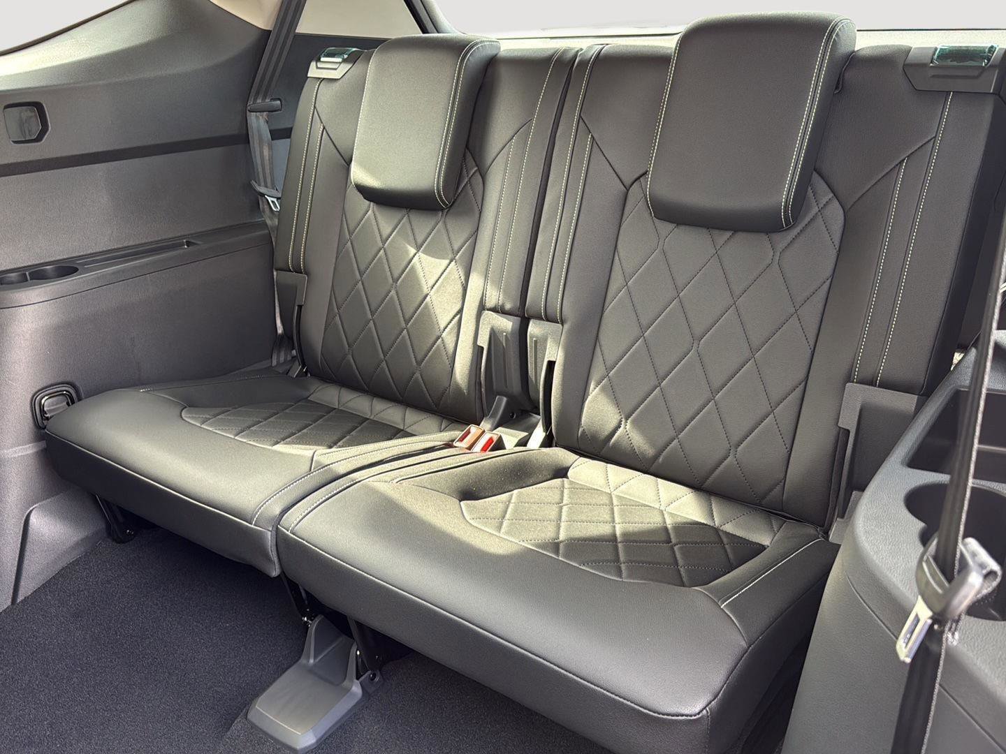 New 2026 Volkswagen Atlas SEL Premium R-Line image 23