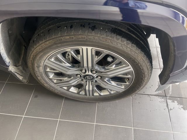 Used 2026 Toyota Sequoia Capstone AWD/4WD image 4
