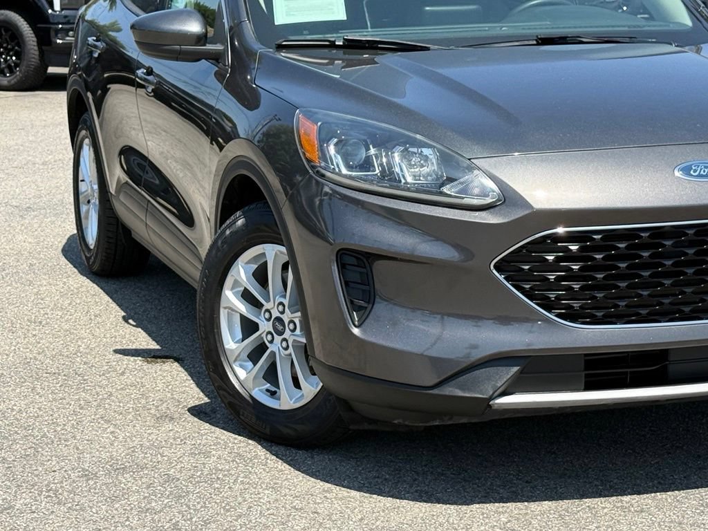 Used 2020 Ford Escape SE FWD image 4
