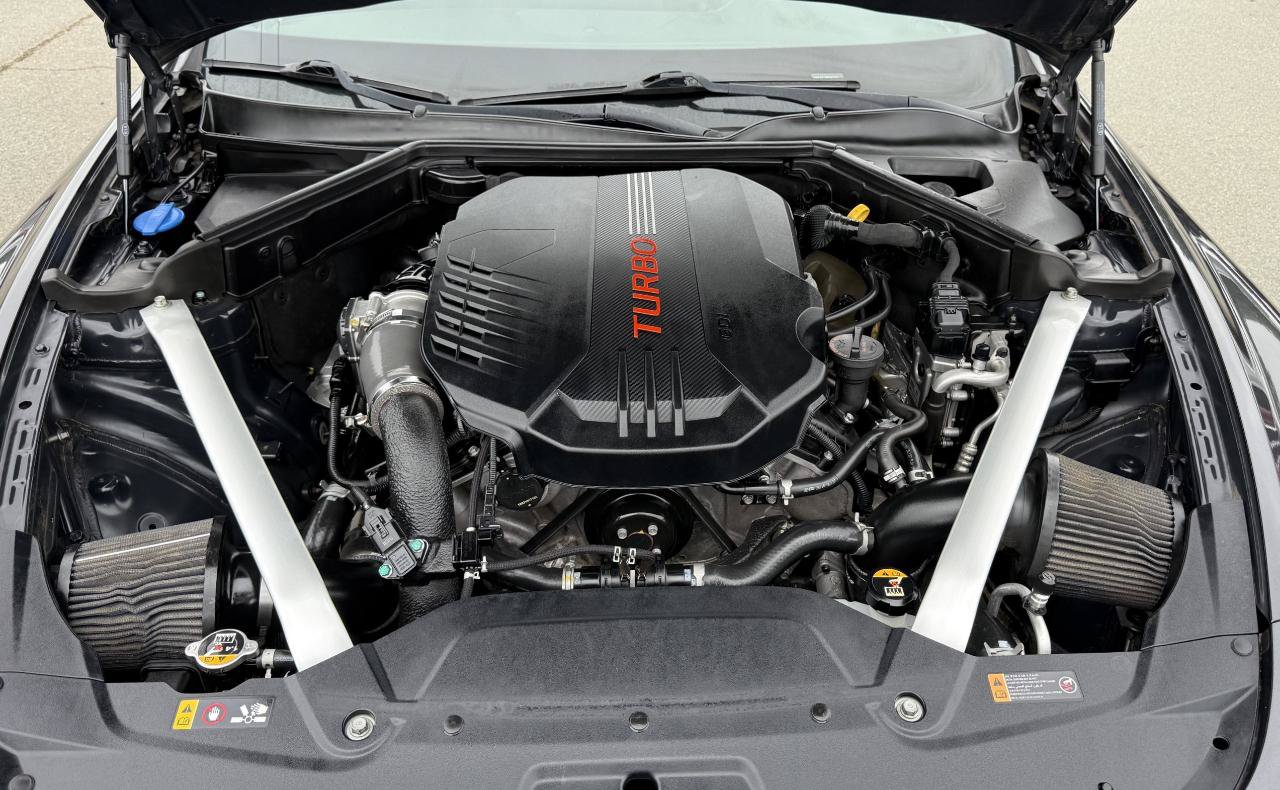 Used 2019 Kia Stinger GT1 RWD image 15