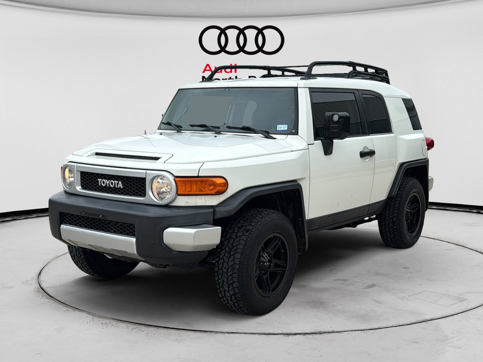 Used 2012 Toyota FJ Cruiser 2WD w/ Convenience Pkg image 3