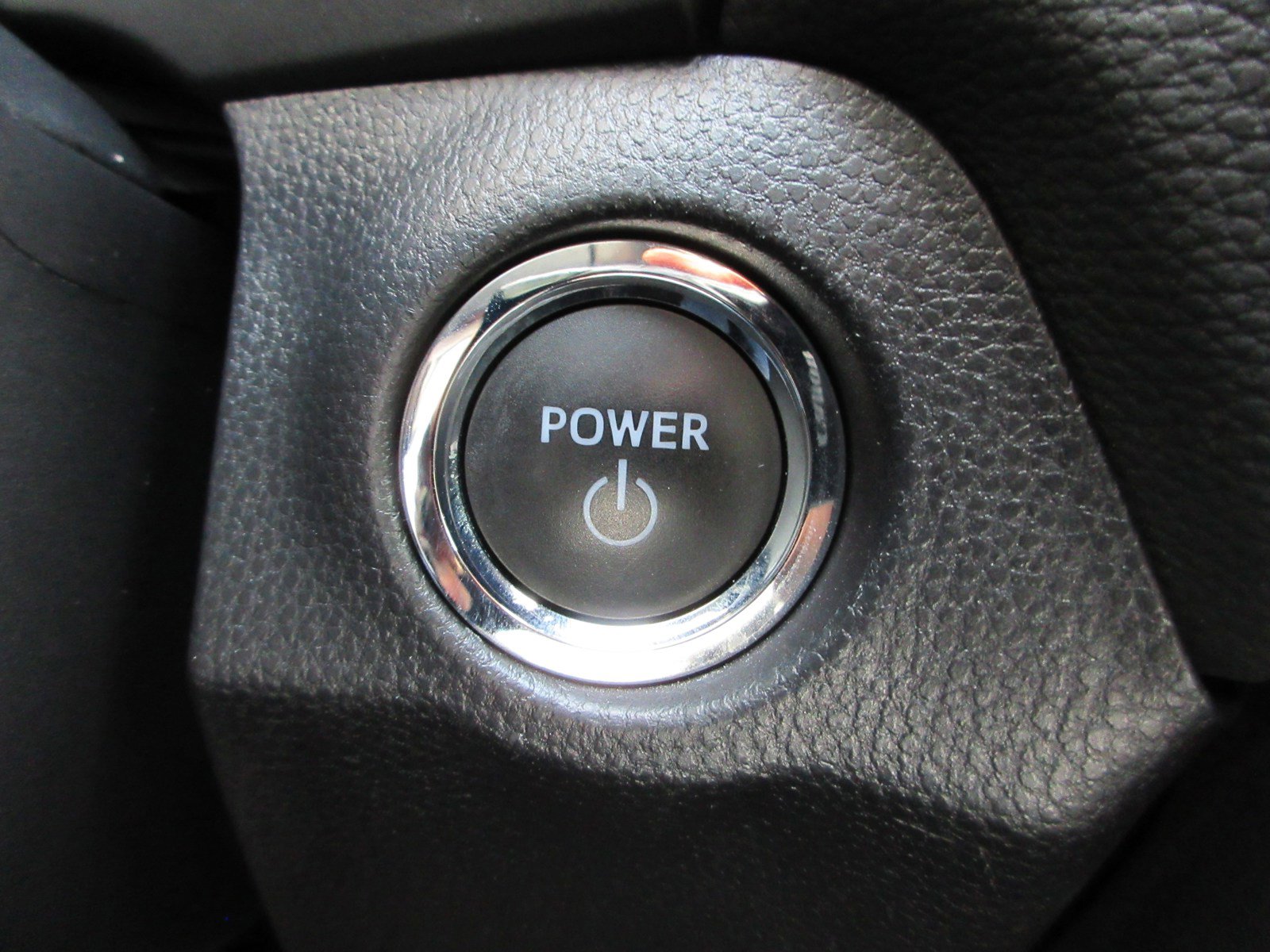 Used 2024 Toyota RAV4 XLE AWD/4WD image 35