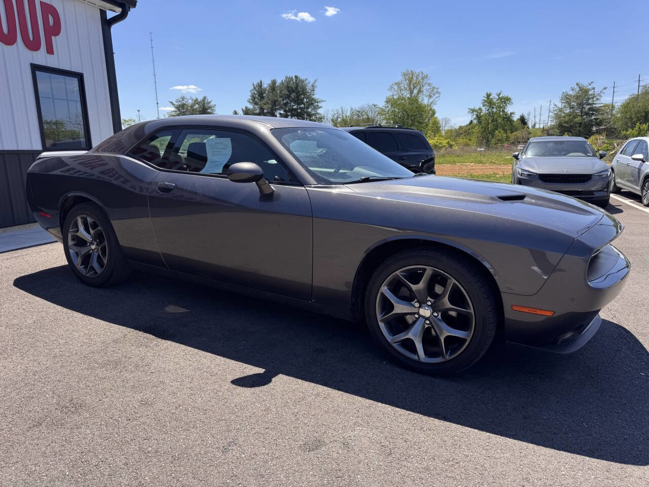 Used 2016 Dodge Challenger SXT image 6