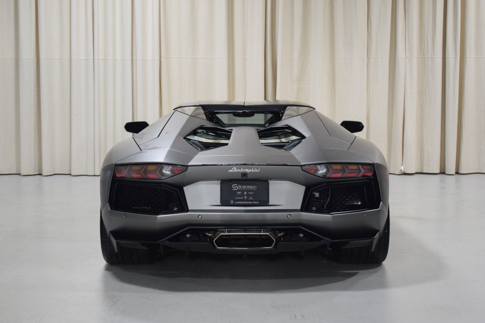 Used 2016 Lamborghini Aventador LP 700-4 AWD/4WD image 13