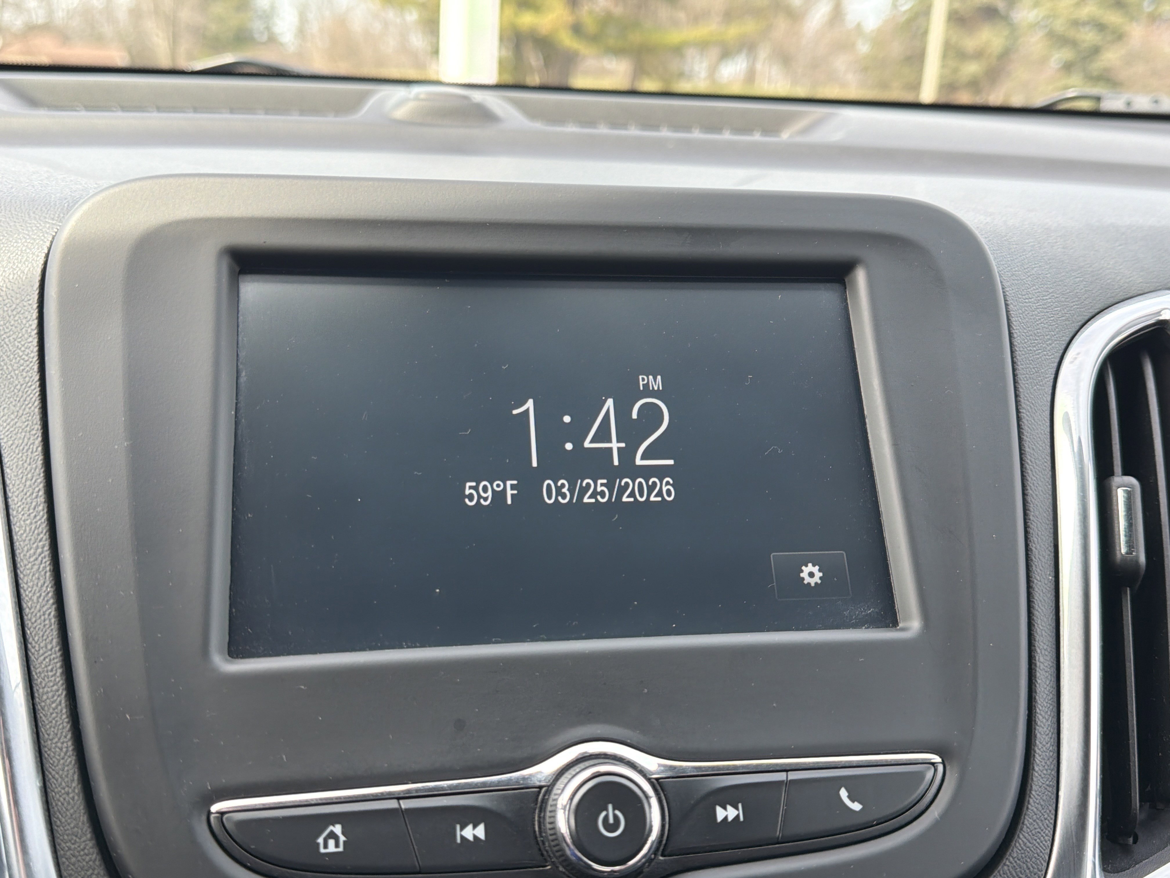 Used 2018 Chevrolet Equinox LT image 23