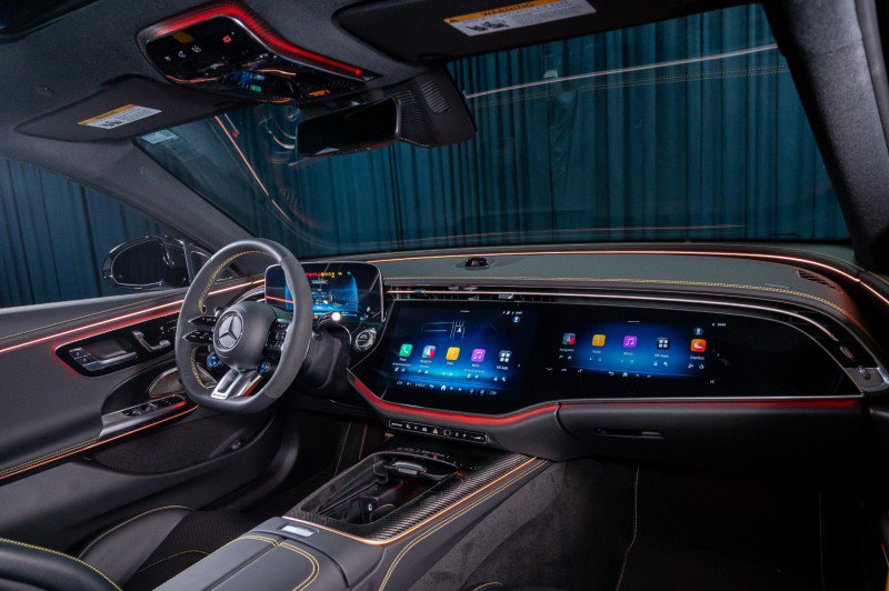 New 2026 Mercedes-Benz E 53 AMG 4MATIC Sedan image 4