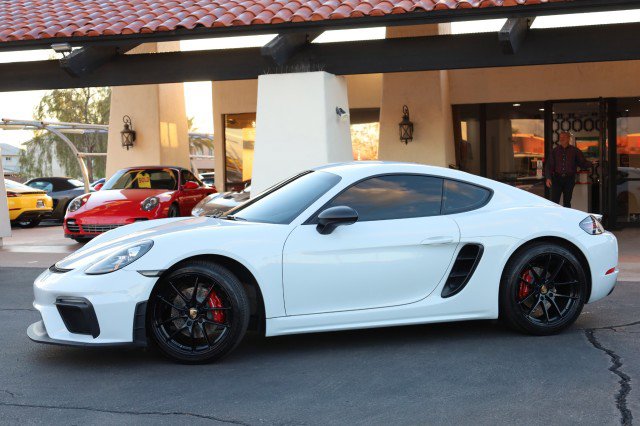 Used 2018 Porsche 718 Cayman image 5