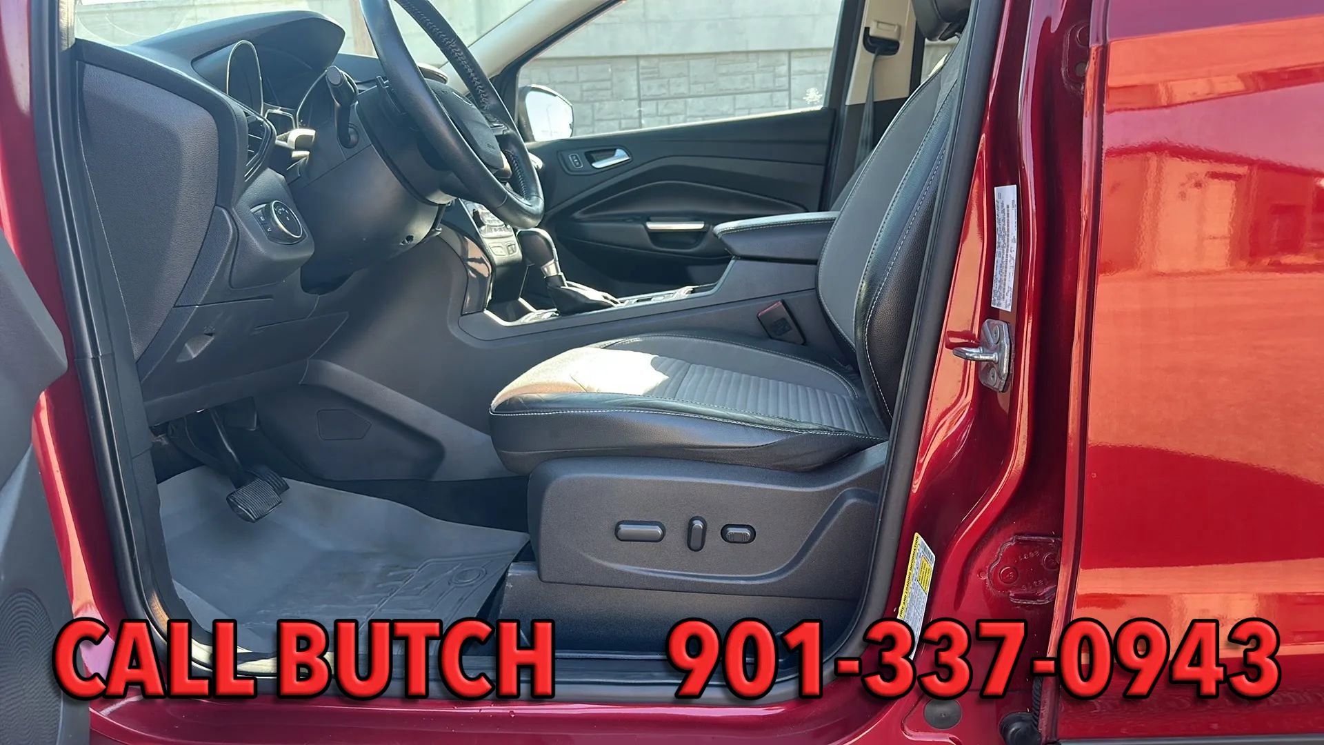 Used 2017 Ford Escape Titanium image 9