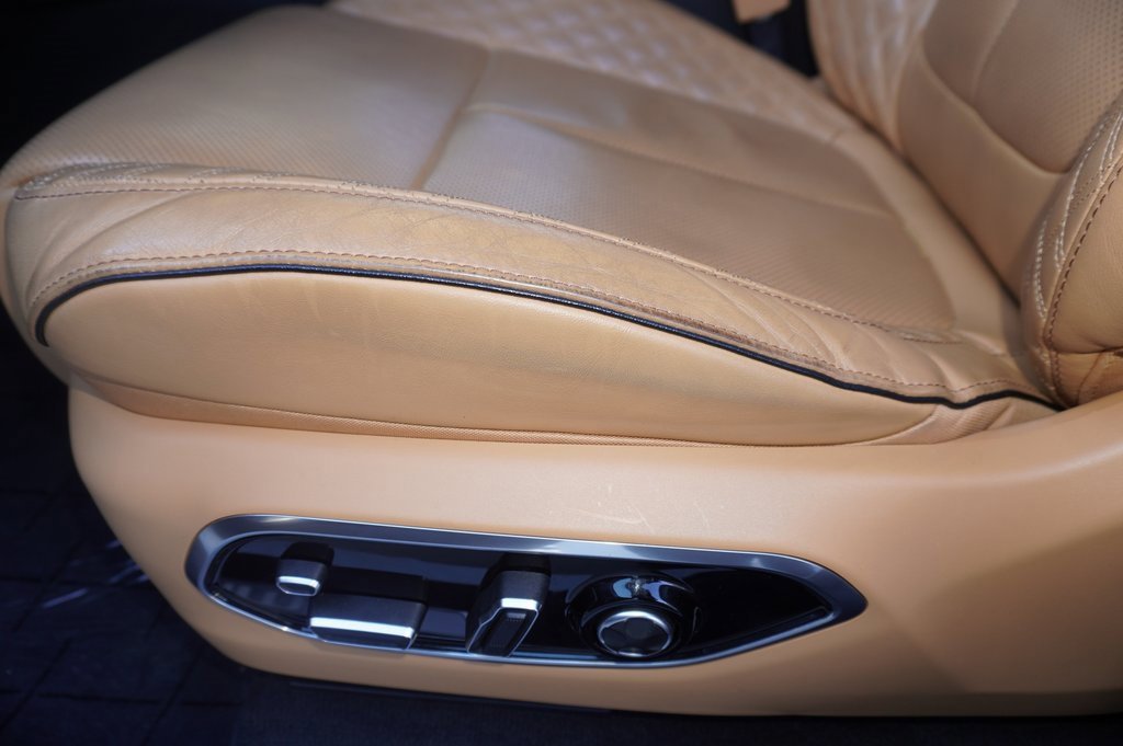 Used 2022 Jeep Grand Cherokee Summit w/ Adv Protech Group IV image 14