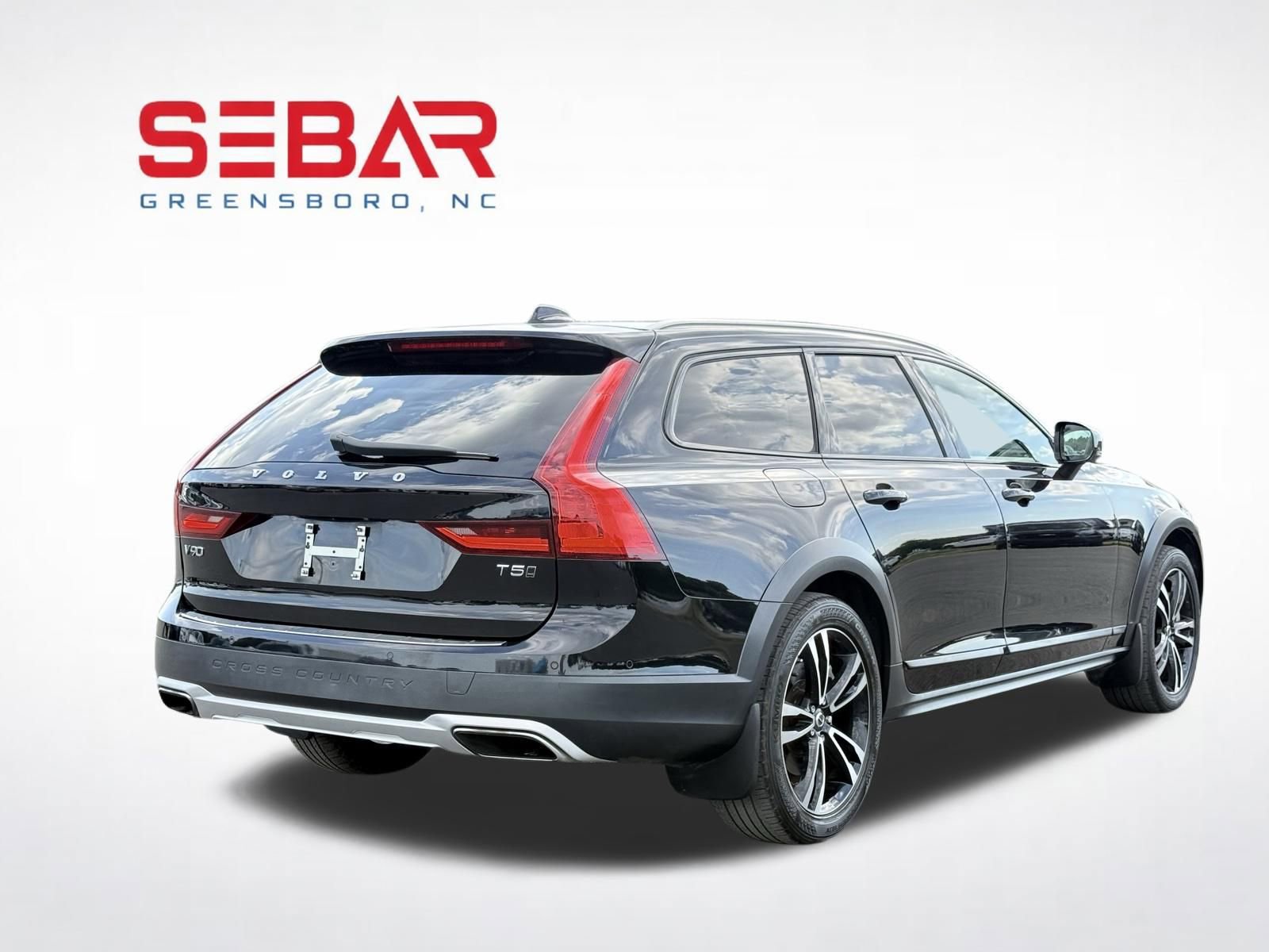 Used 2018 Volvo V90 T5 Cross Country w/ Convenience Package AWD/4WD image 12