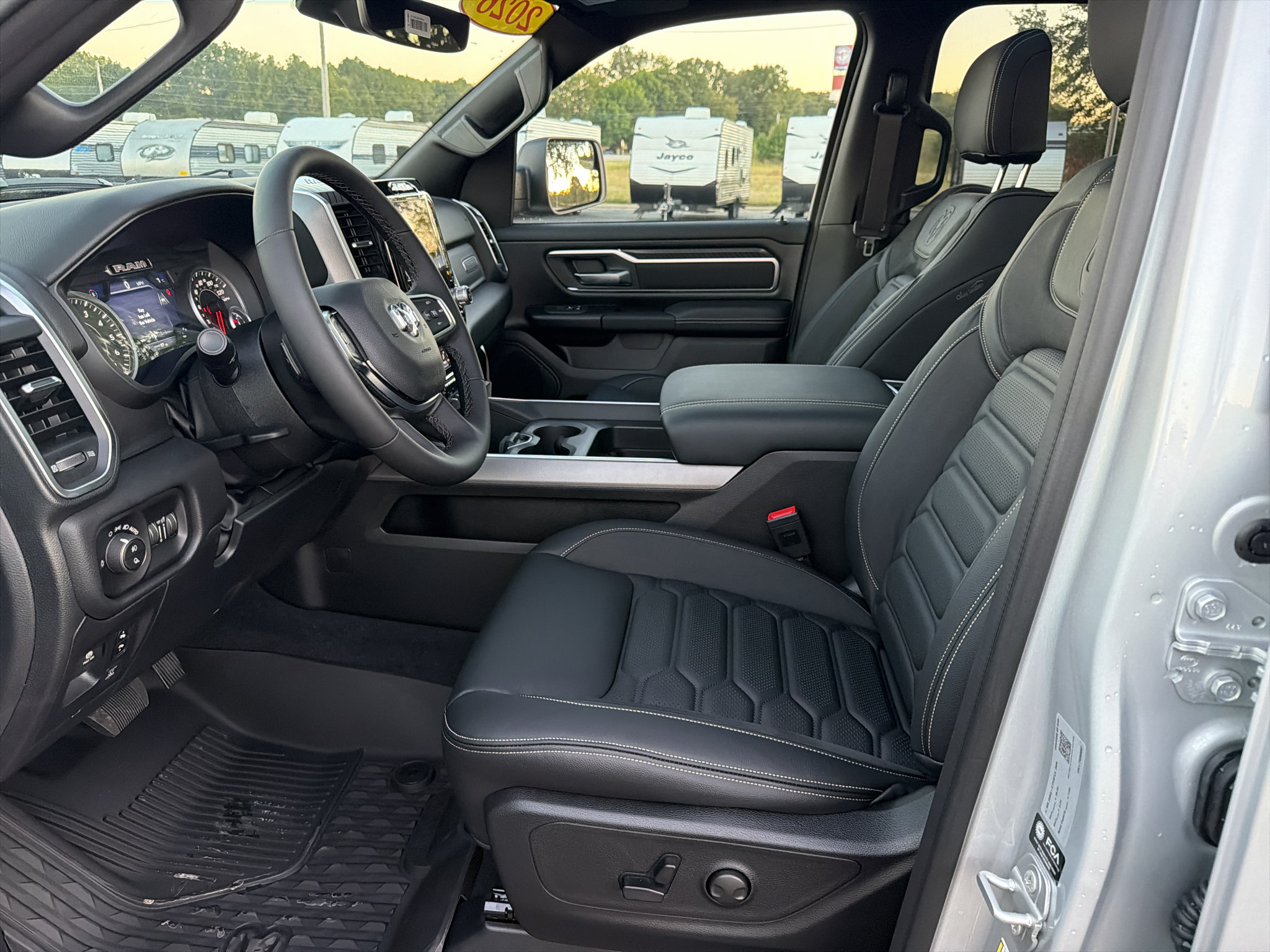 New 2026 RAM 1500 Big Horn AWD/4WD image 11