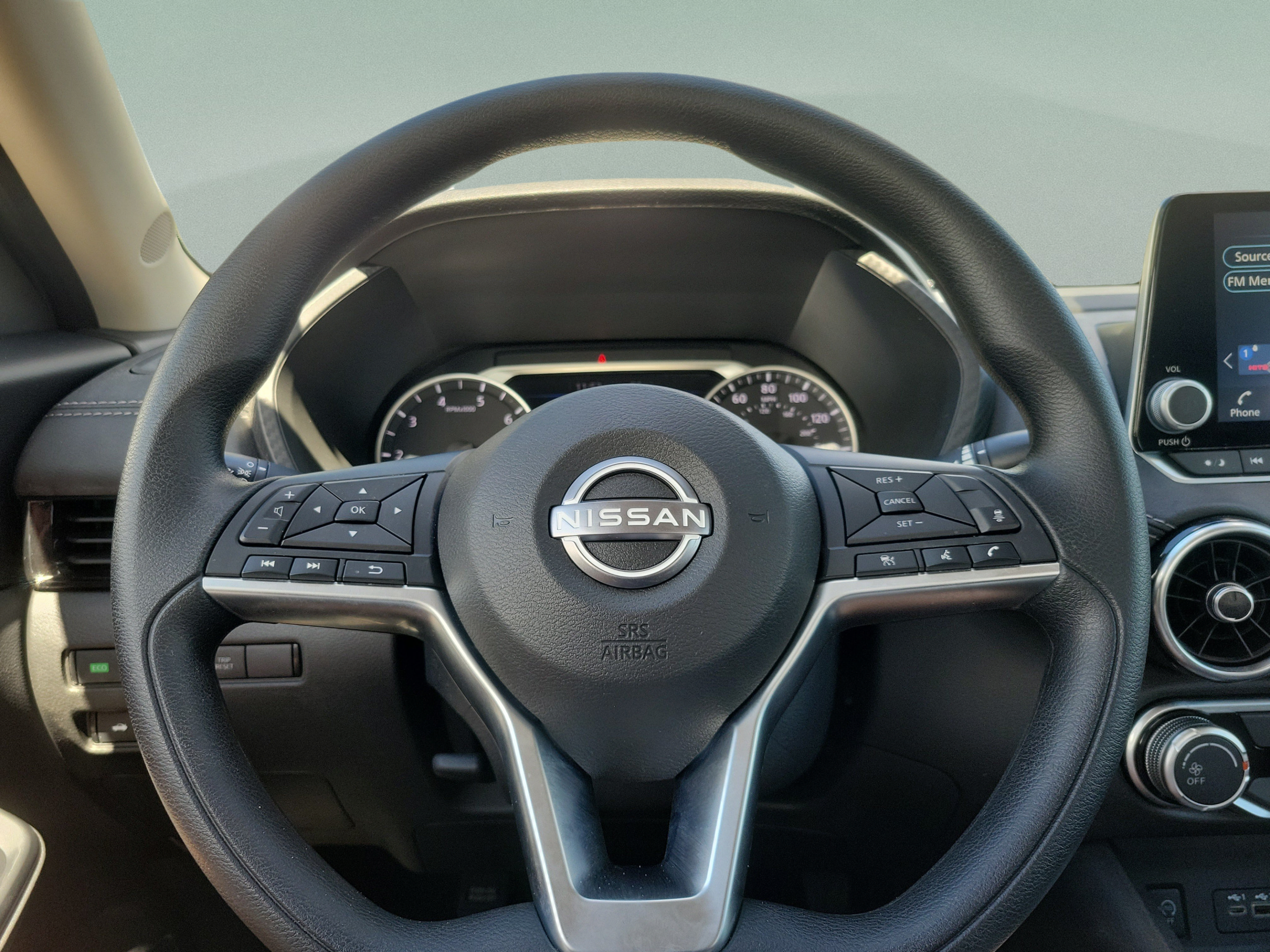Used 2025 Nissan Sentra SV FWD image 22